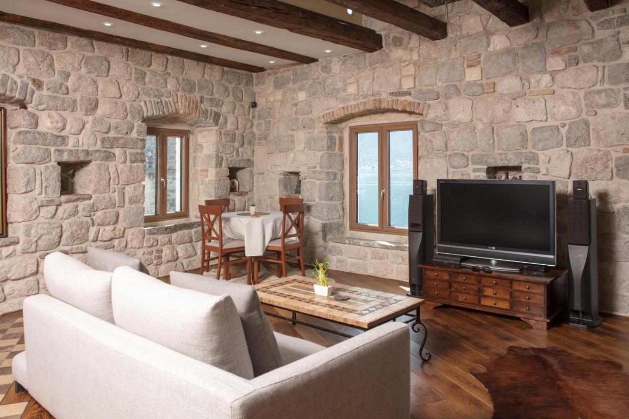 Kazerma Apartment Perast Exterior foto